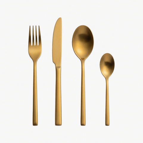 Set de Cubiertos Gold Satin (4 juegos) x 16 pzas. · Fondo blanco