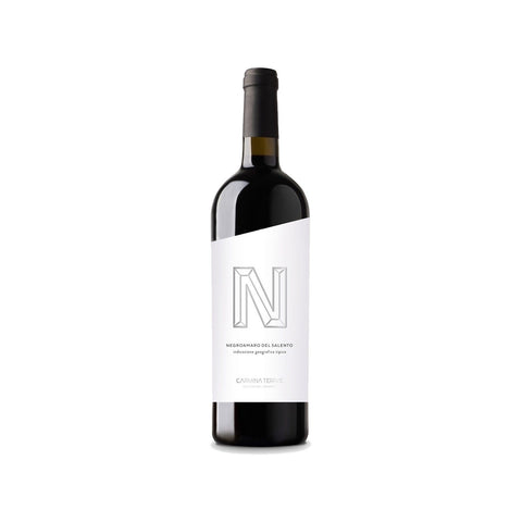 Vino Tinto Negroamaro Salento 750 ml · Fondo blanco