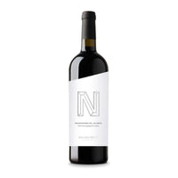 Vino Tinto Negroamaro Salento 750 ml · Fondo blanco